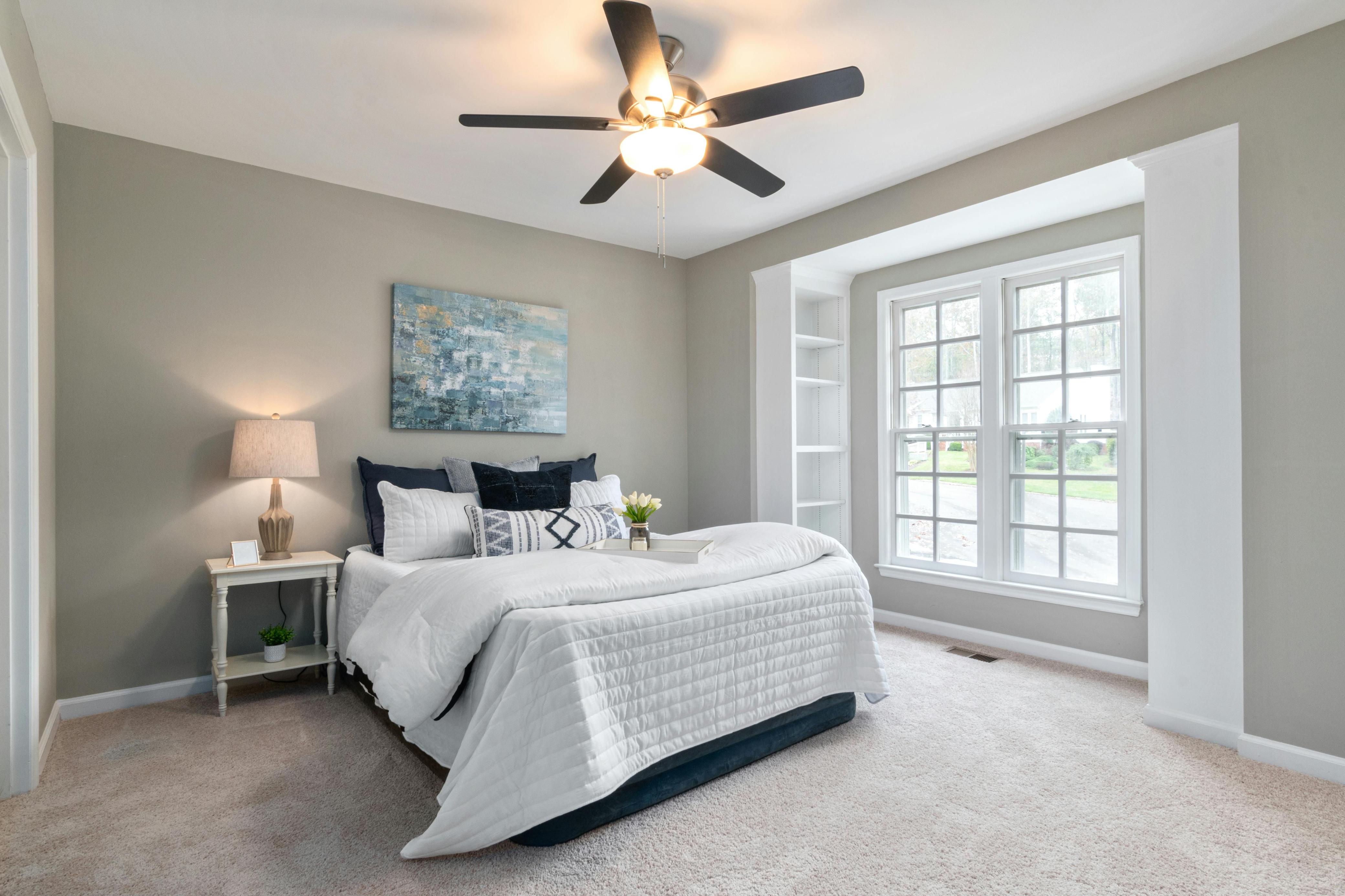 Versa Modern Door